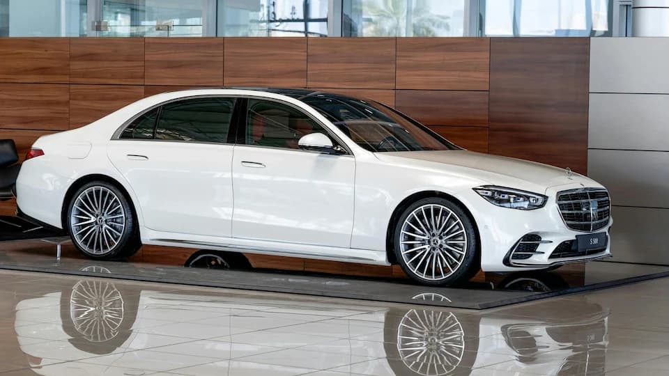 Pasiilgote naujo automobilio kvapo?